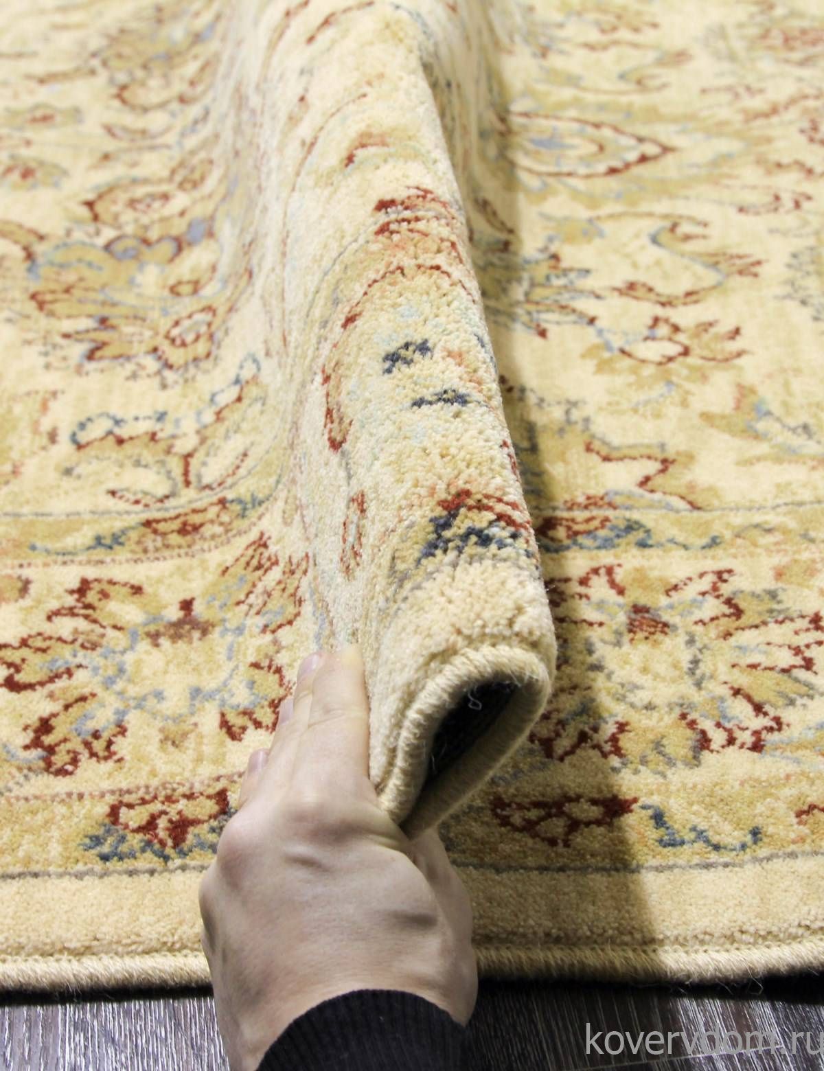 Ковер DJOBIE 45-01 130 V Ковер DJOBIE 45-01 130 V